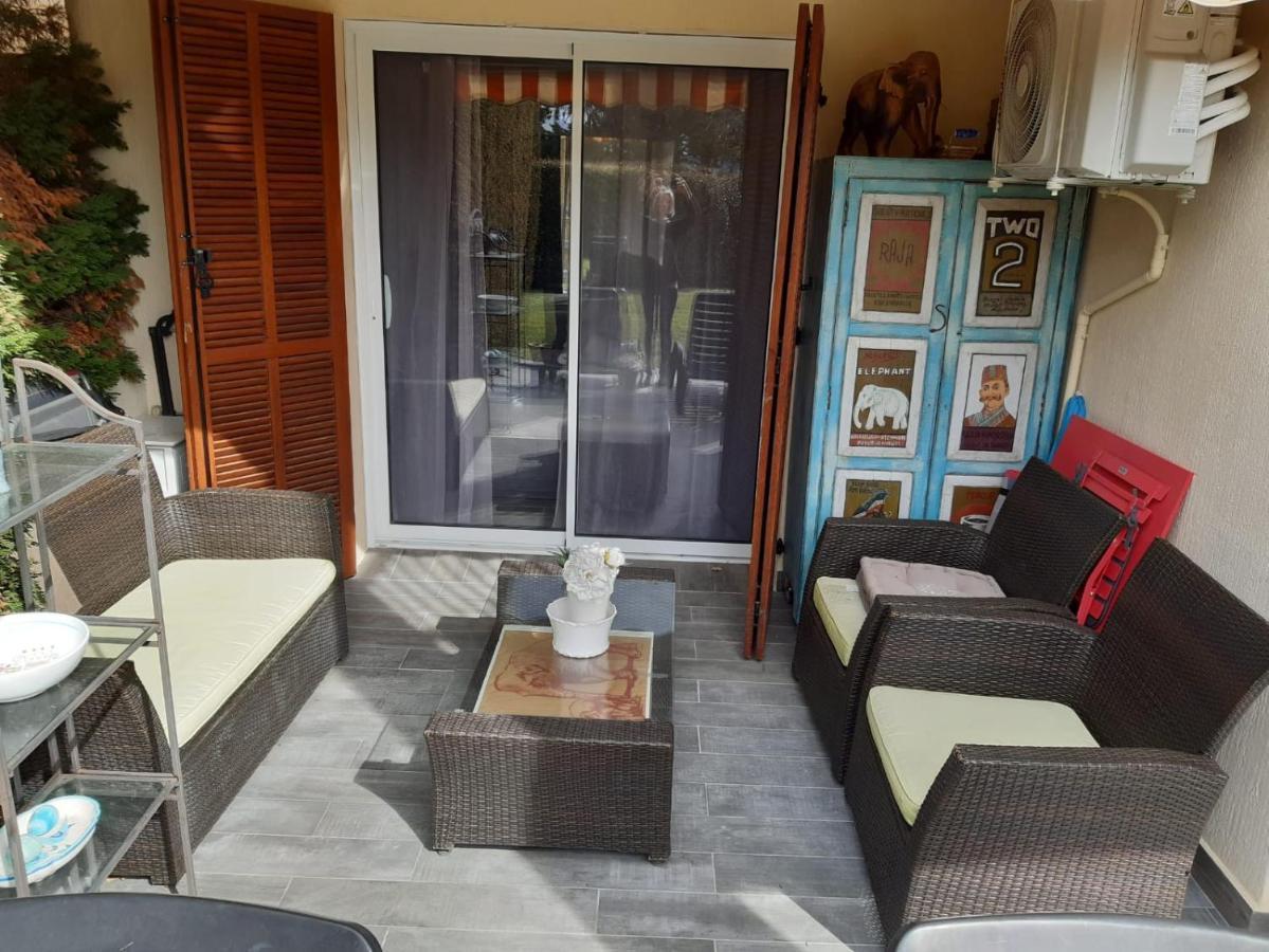 Agay Le Pti Bonheur 60M2 Rez De Jardin, En Bord De Mer Saint-Raphaël Esterno foto
